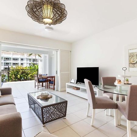 The Beach Club Premium Private Apartments Palm Cove Exterior foto